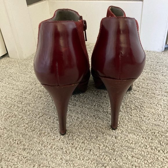 Nine West suede and leather booties - Picture 2 of 3